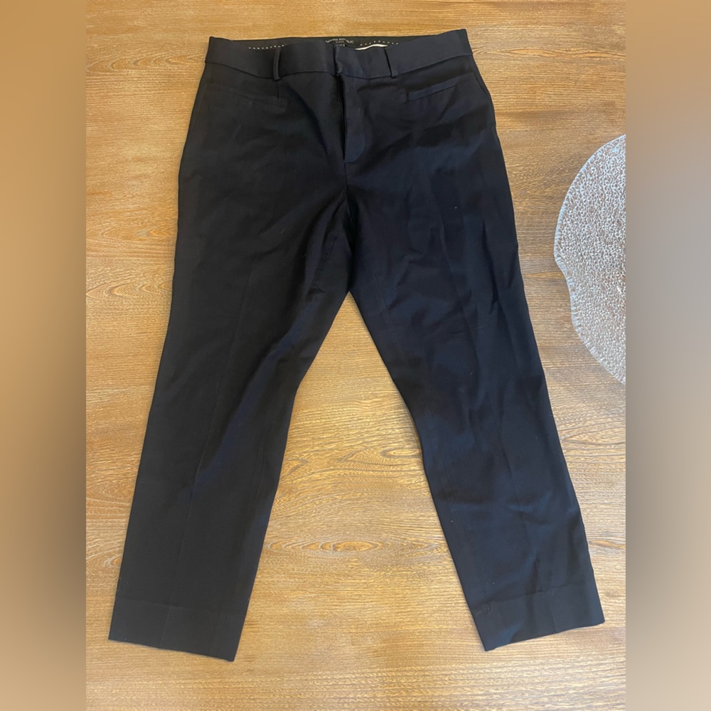 Banana Republic Sloan fit pants; size 8 petite